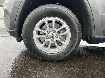 2020 Jeep Grand Cherokee Laredo E 4x4