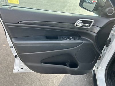 2019 Jeep Grand Cherokee Laredo E 4x4