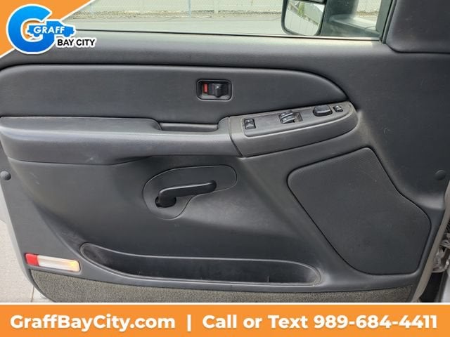 2005 Chevrolet Silverado 2500 HD LS