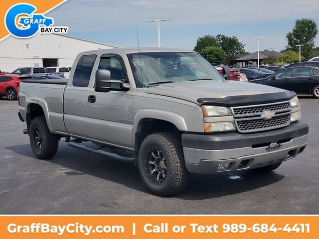 2005 Chevrolet Silverado 2500 HD LS