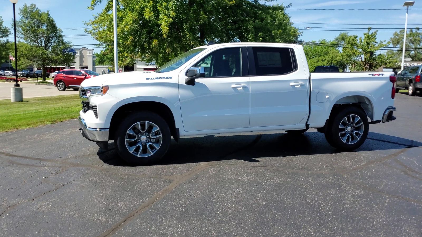 2026 Chevrolet Silverado 1500 LT (2FL)