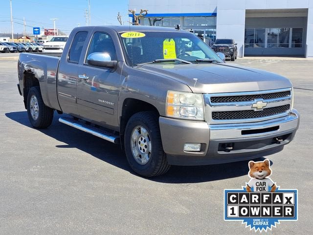 Used 2011 Chevrolet Silverado 1500 LT with VIN 1GCRKSE35BZ332465 for sale in Bay City, MI