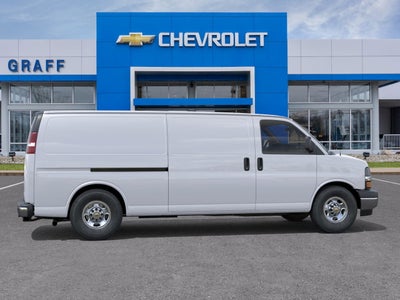 2025 Chevrolet Express Cargo WT