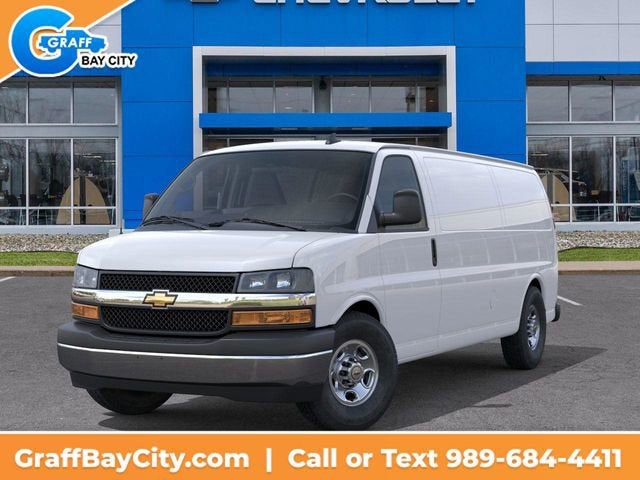 2025 Chevrolet Express Cargo WT