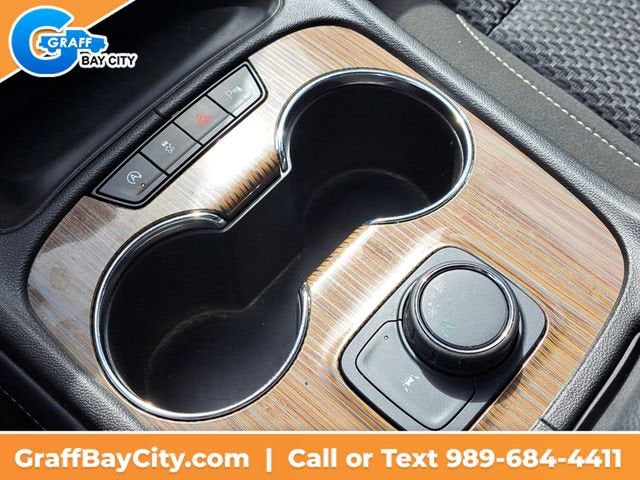 2022 GMC Acadia SLE