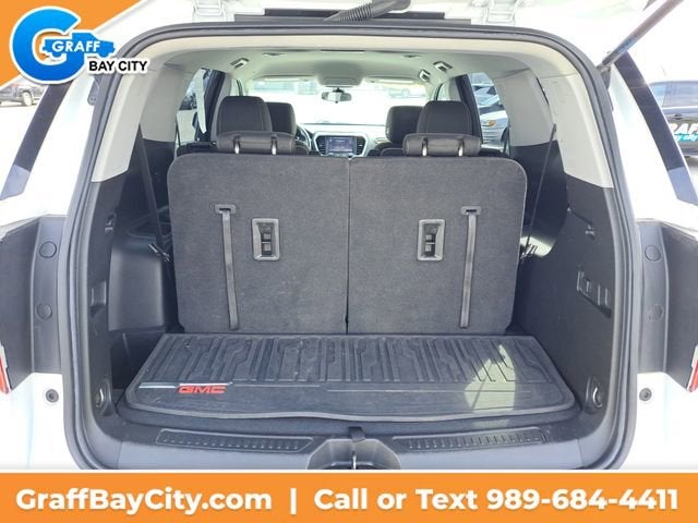 2022 GMC Acadia SLE