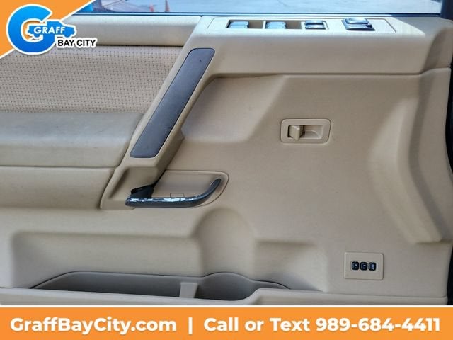 2005 Nissan Armada LE