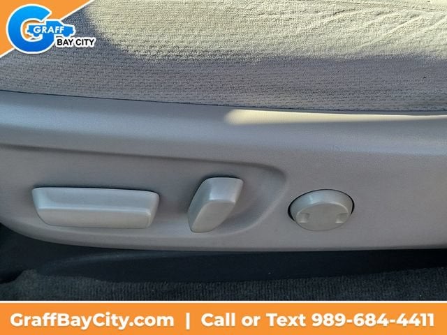 2017 Toyota Sienna LE Auto Access Seat