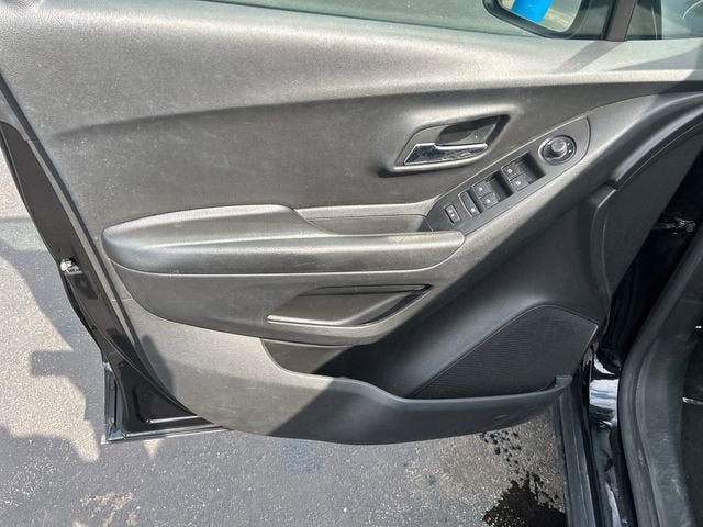 2022 Chevrolet Trax LS