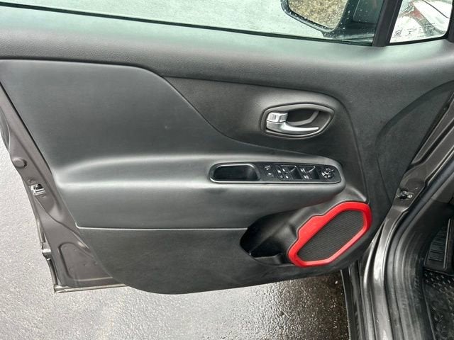 2016 Jeep Renegade Trailhawk